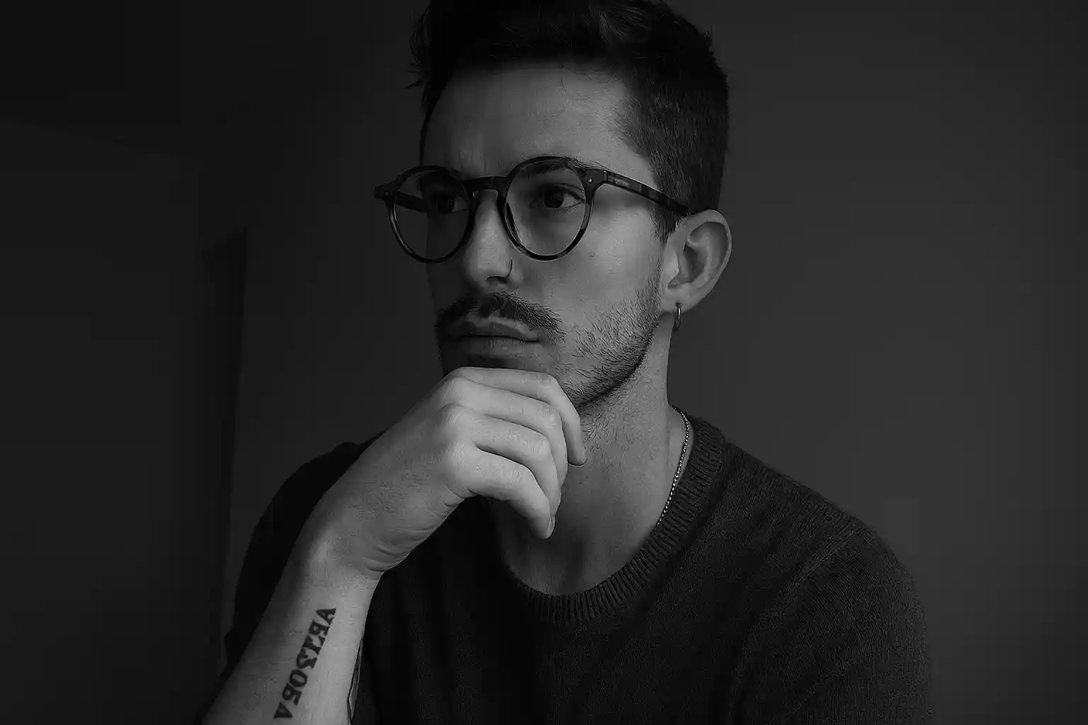 Color Expert Background